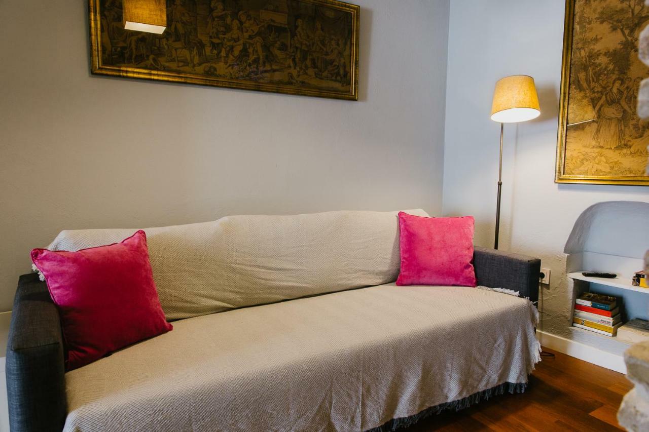 La Accesoria Del Arenal Apartment Seville Luaran gambar